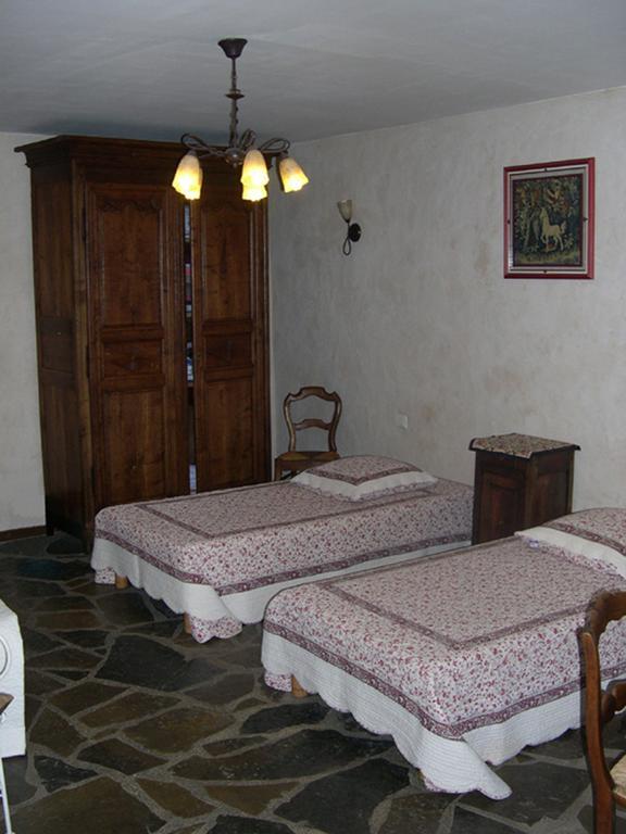 Bed and Breakfast La bergerie Sainte-Eulalie-de-Cernon Zimmer foto